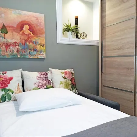 Apartment Tiepolo Elegant Apt, 5th Fl *